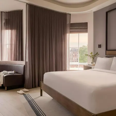 Hotel Sonder 907 Main